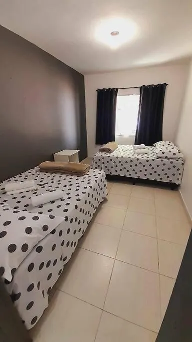 Casa Terrea No Centro Proximo A Praia! Balneário Camboriú 0*,
