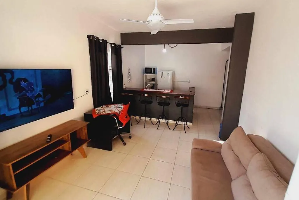 Casa Terrea No Centro Proximo A Praia! Balneário Camboriú